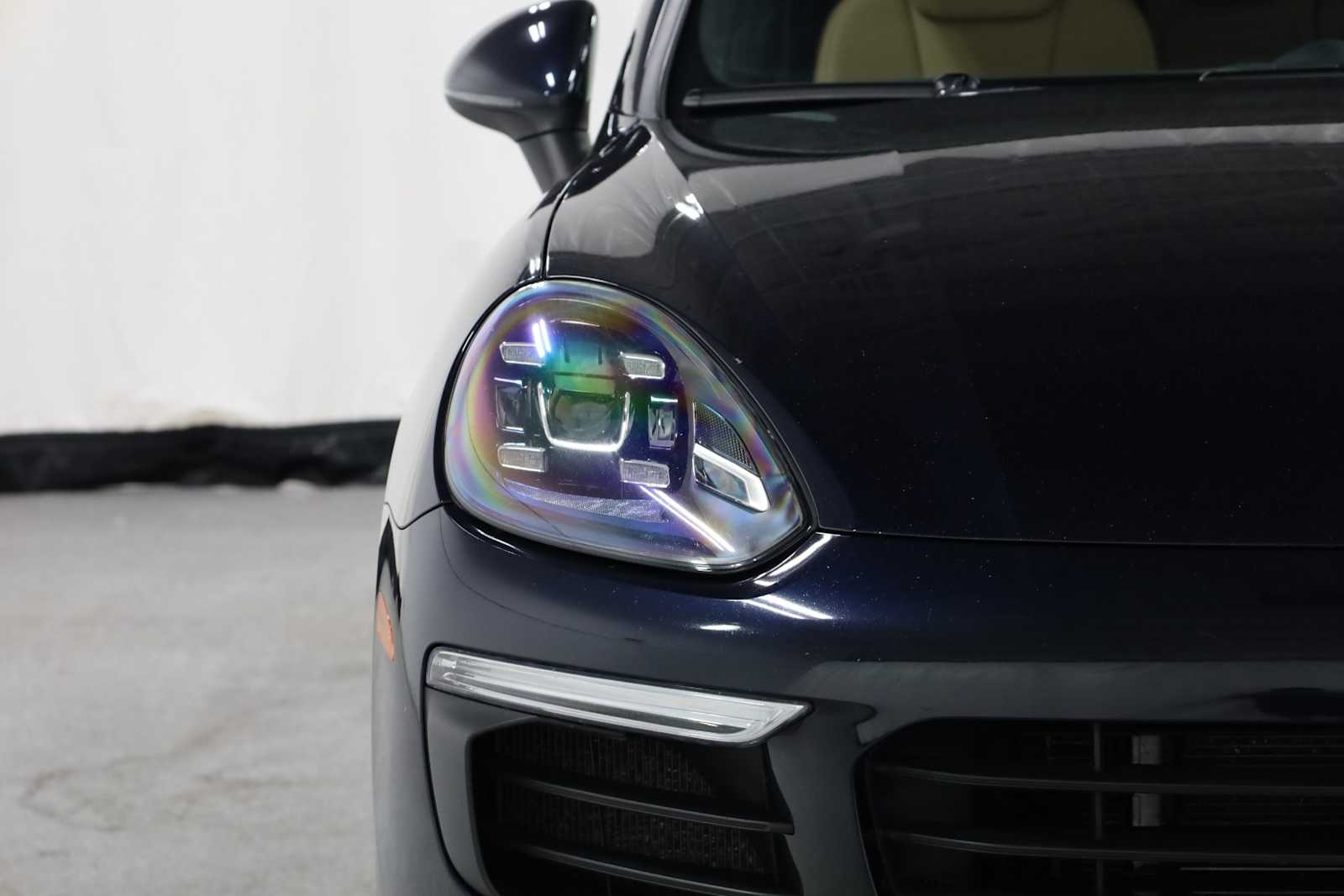 Thumbnail: 2016 Porsche Cayenne - 15