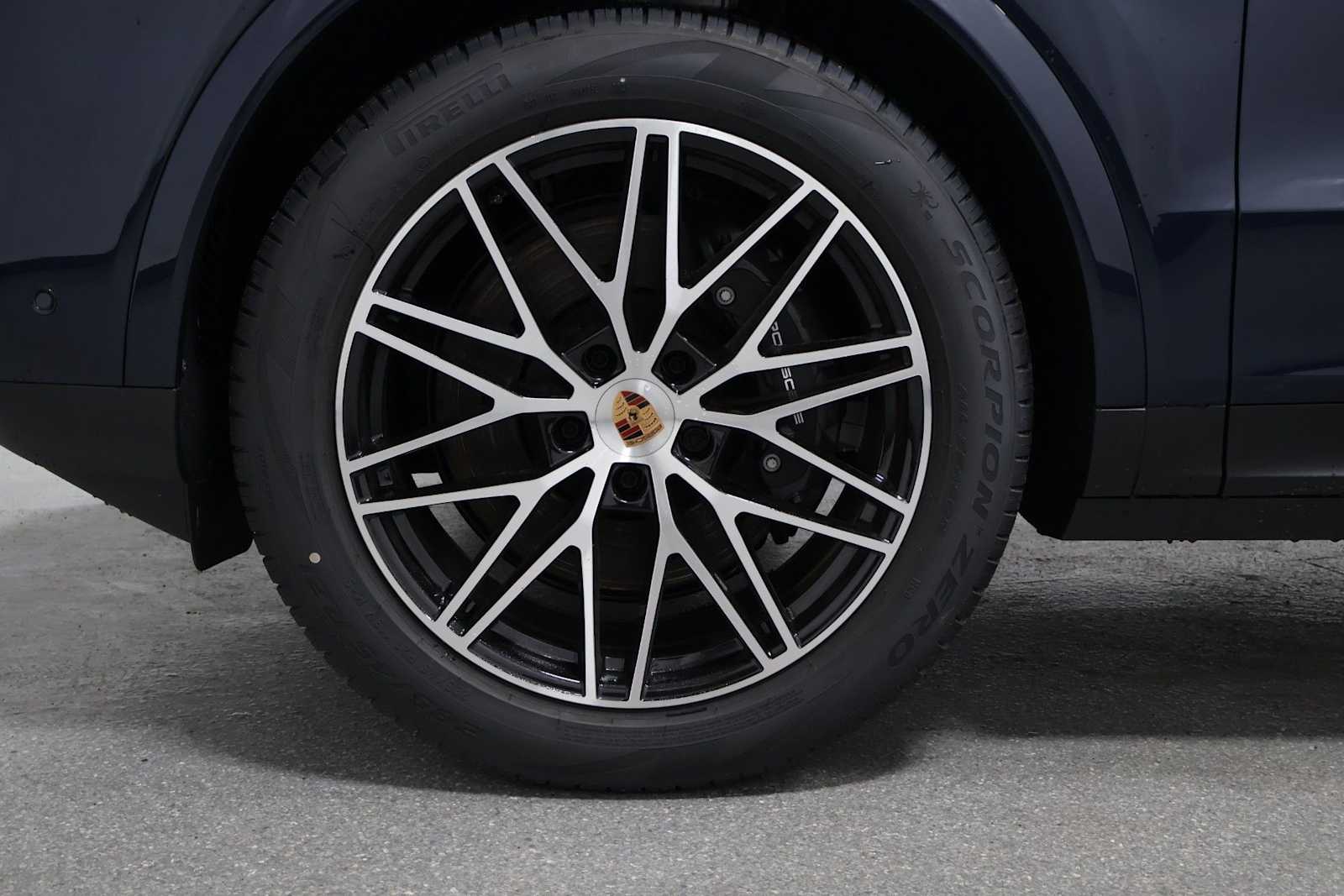 Thumbnail: 2026 Porsche Cayenne - 37