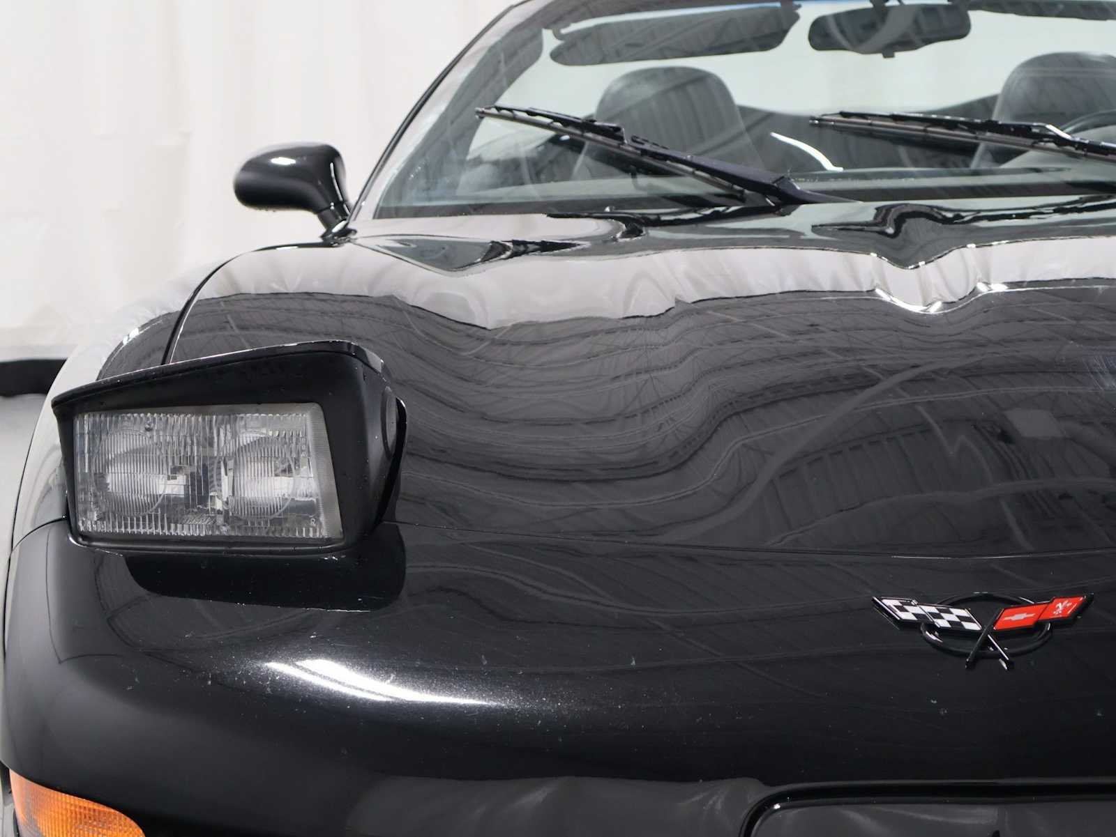 Thumbnail: 1998 Chevrolet Corvette - 14
