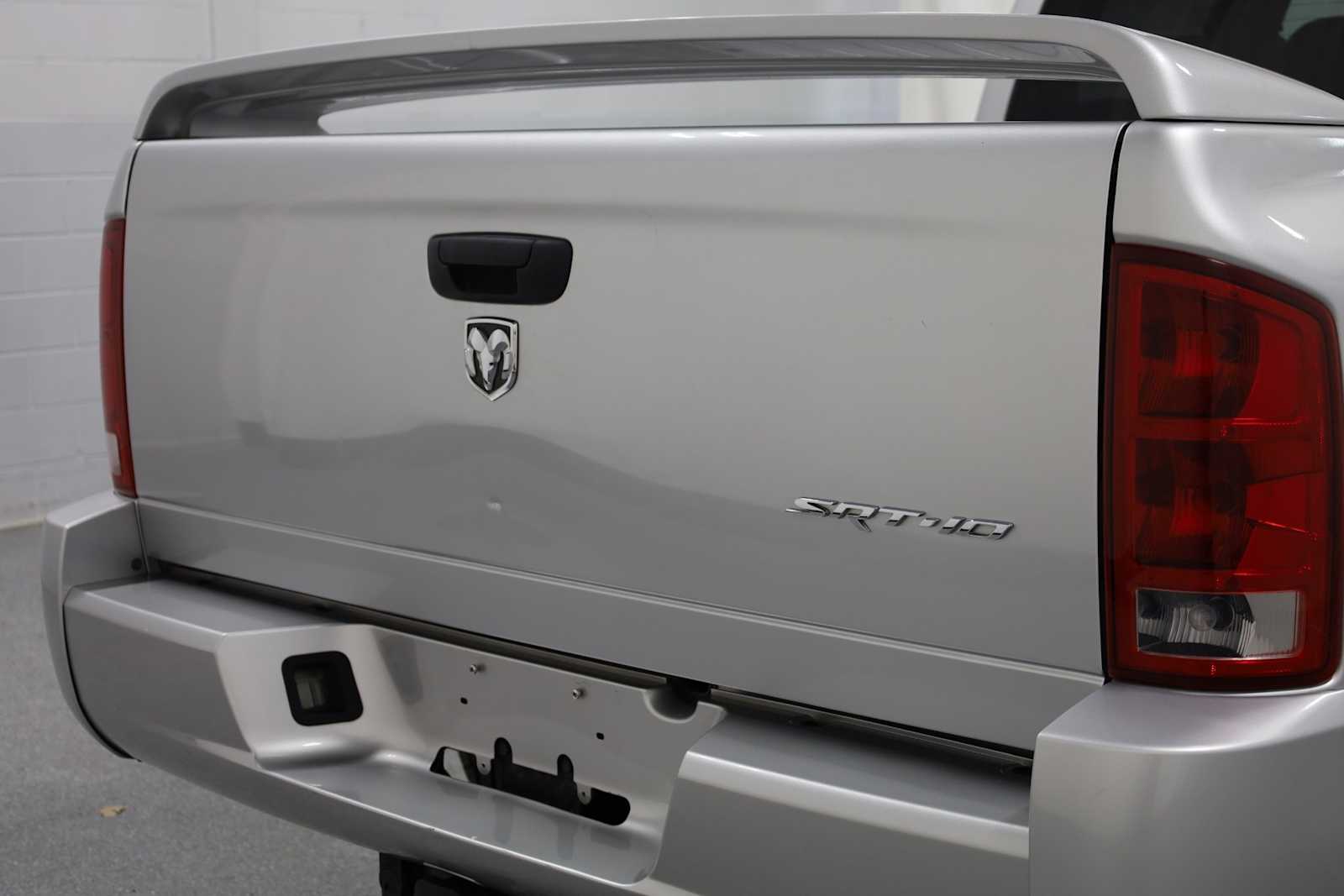 Thumbnail: 2005 Dodge Ram 1500 - 8