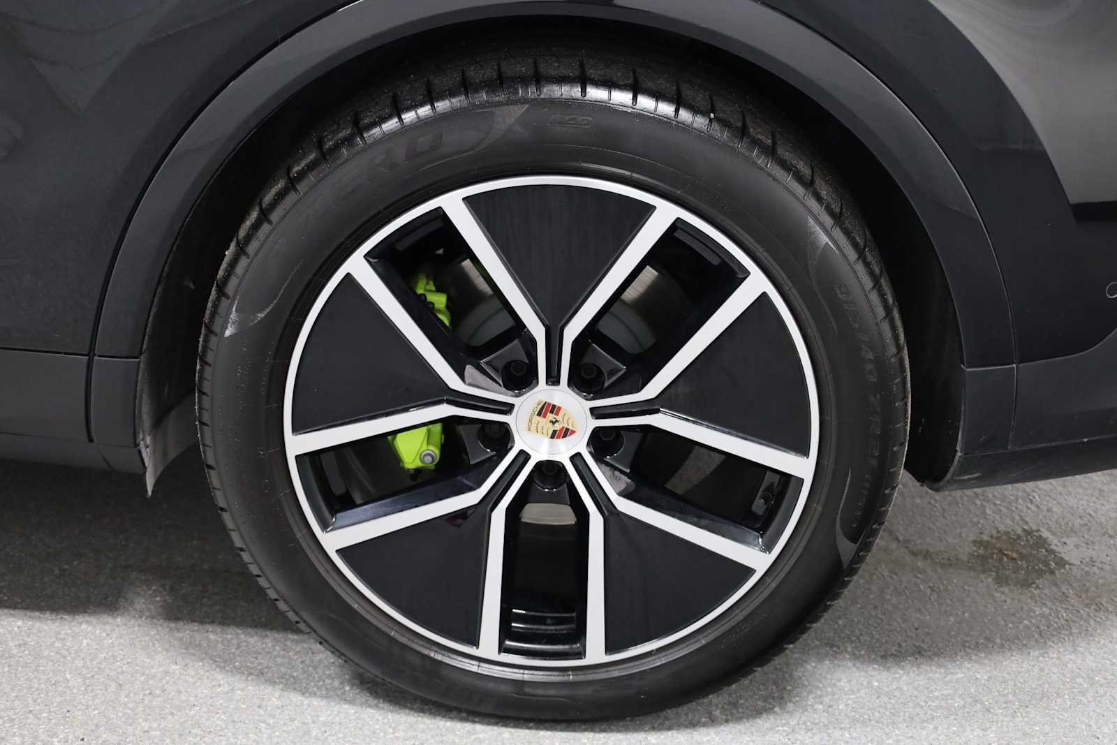 Thumbnail: 2025 Porsche Cayenne - 39