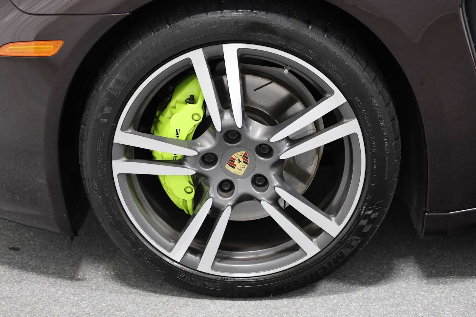 Thumbnail: 2014 Porsche Panamera - 38