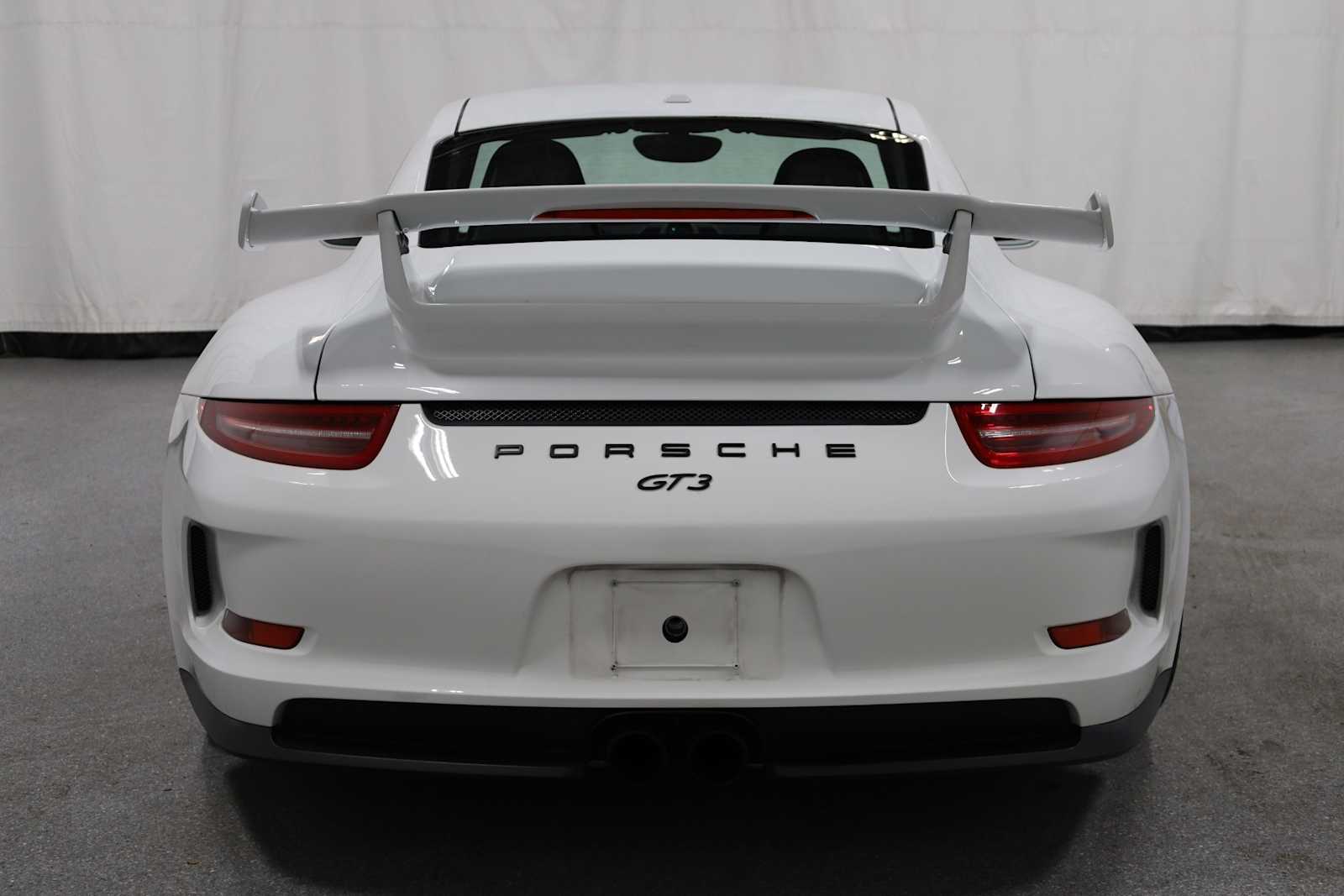 Thumbnail: 2016 Porsche 911 - 7