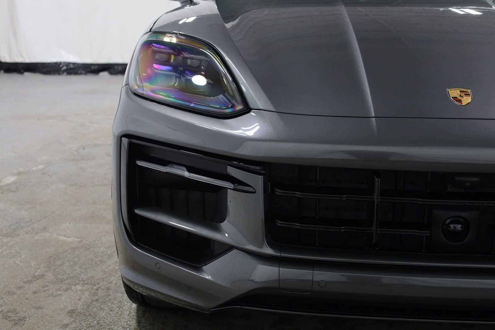 Thumbnail: 2026 Porsche Cayenne - 15