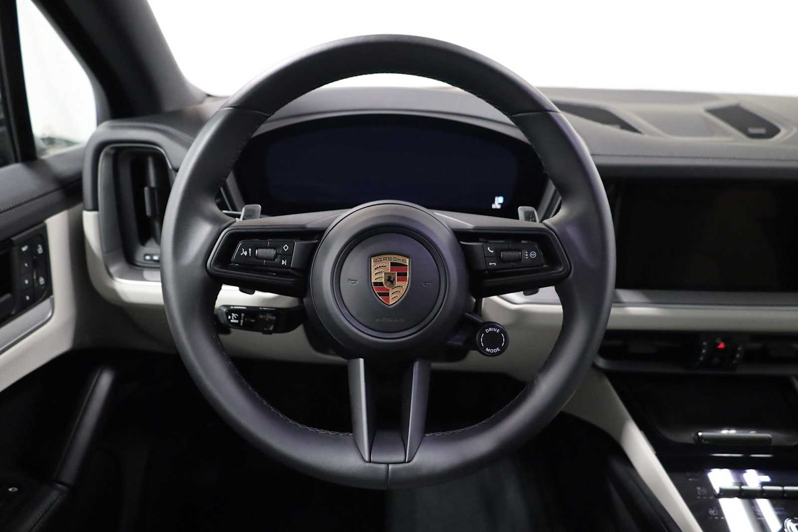 Thumbnail: 2025 Porsche Cayenne - 23