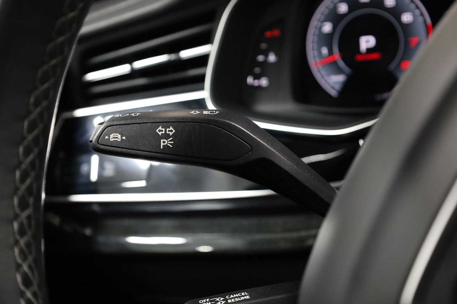 Thumbnail: 2021 Audi Q8 - 29