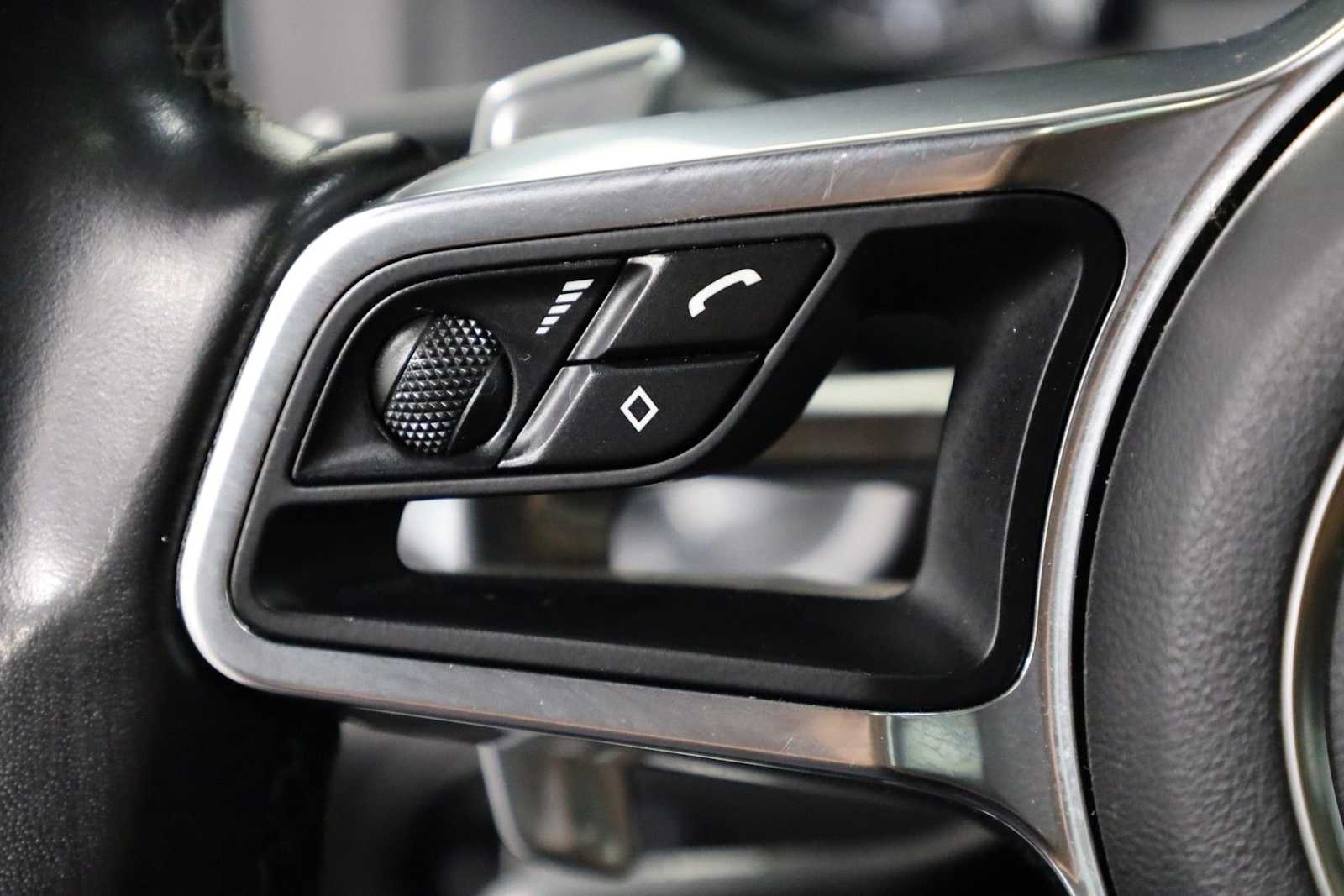 Thumbnail: 2017 Porsche Cayenne - 27