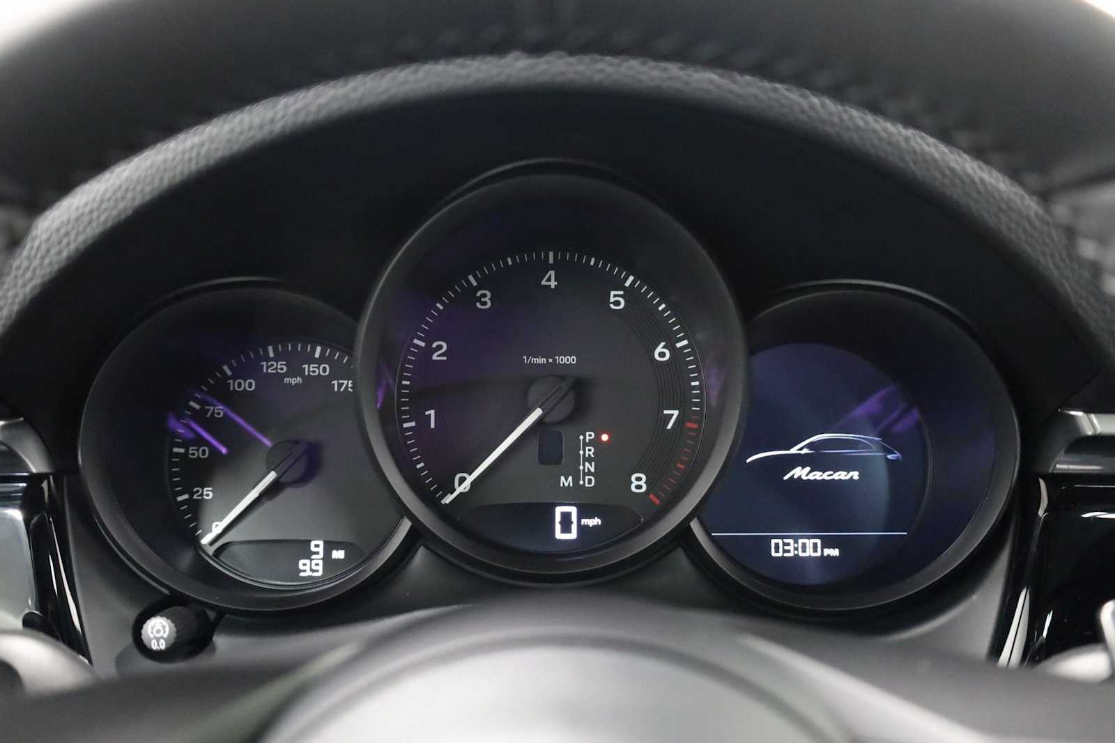 Thumbnail: 2026 Porsche Macan - 24