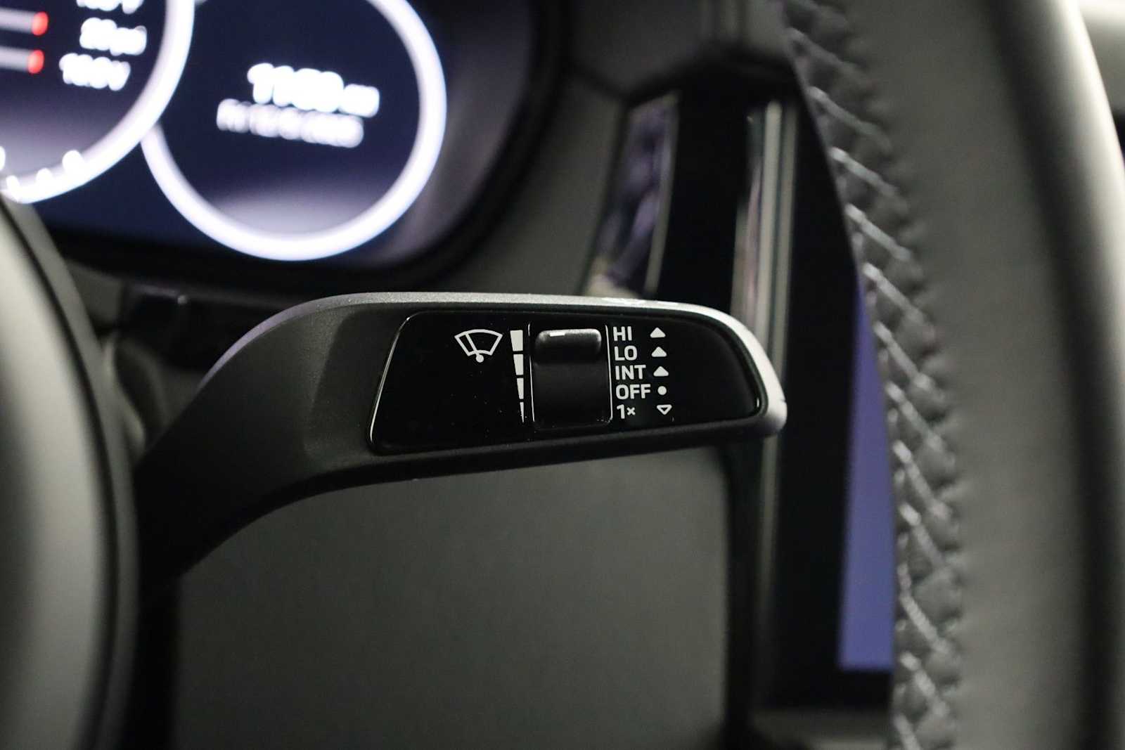 Thumbnail: 2022 Porsche  - 29