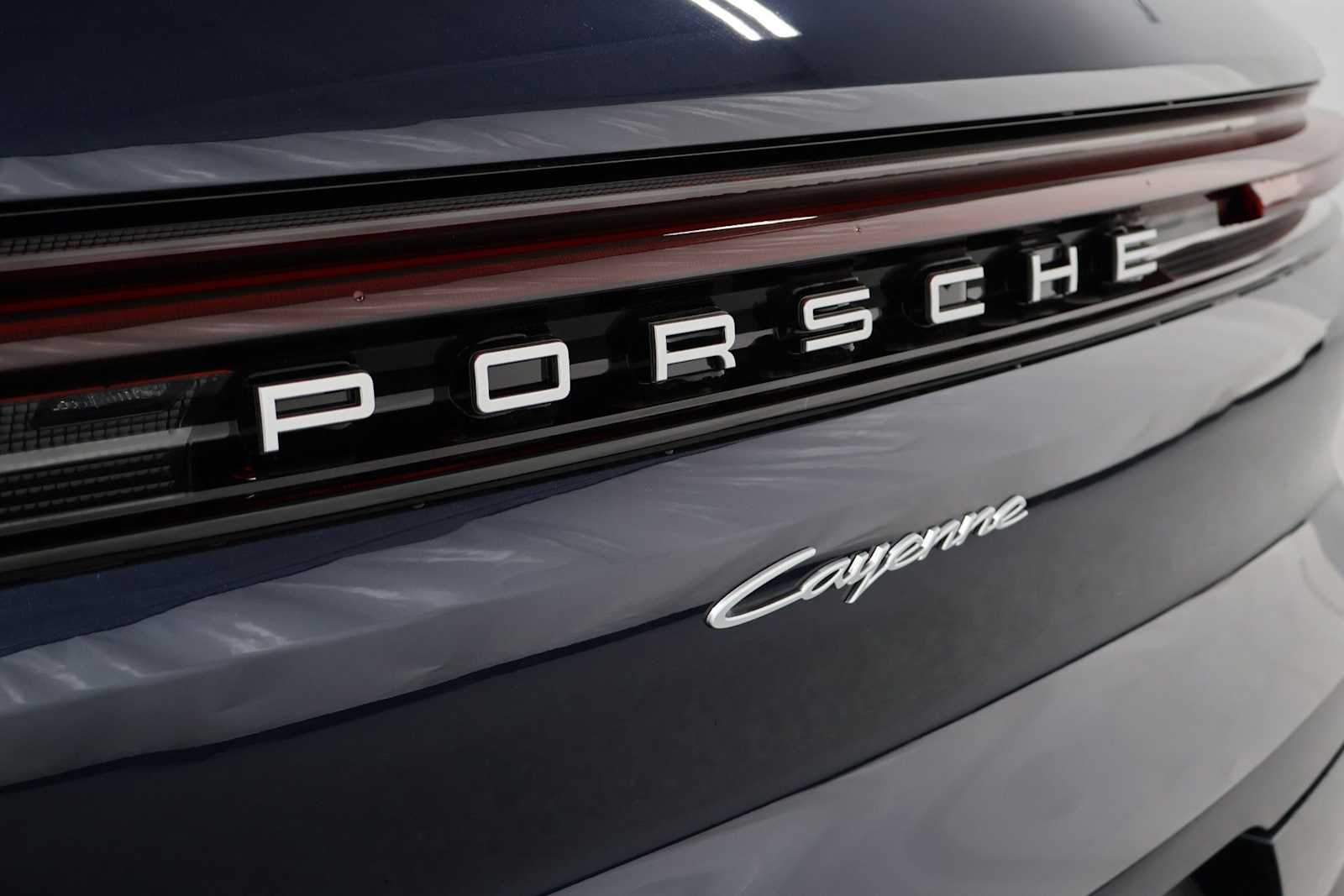 Thumbnail: 2026 Porsche Cayenne - 8