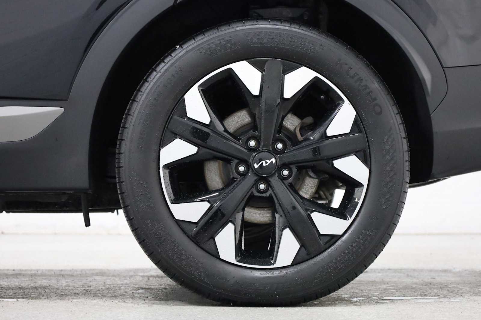 Thumbnail: 2023 Kia Sportage - 36