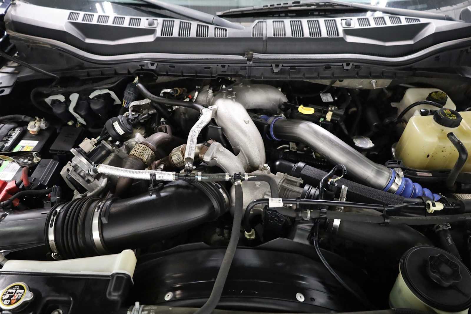 Thumbnail: 2020 Ford F-350 - 37