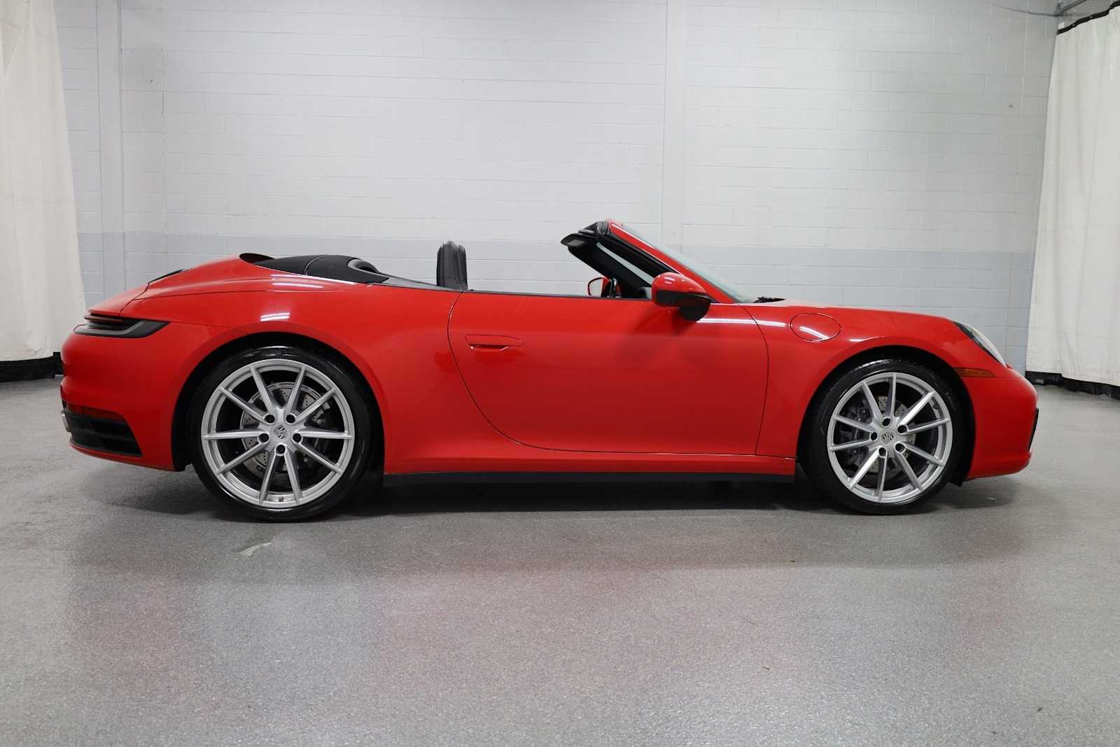 Thumbnail: 2022 Porsche 911 - 10