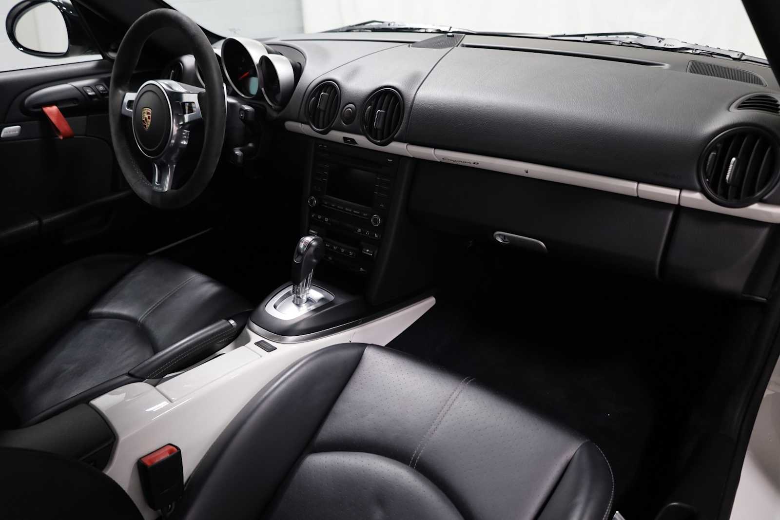 Thumbnail: 2012 Porsche Cayman - 6