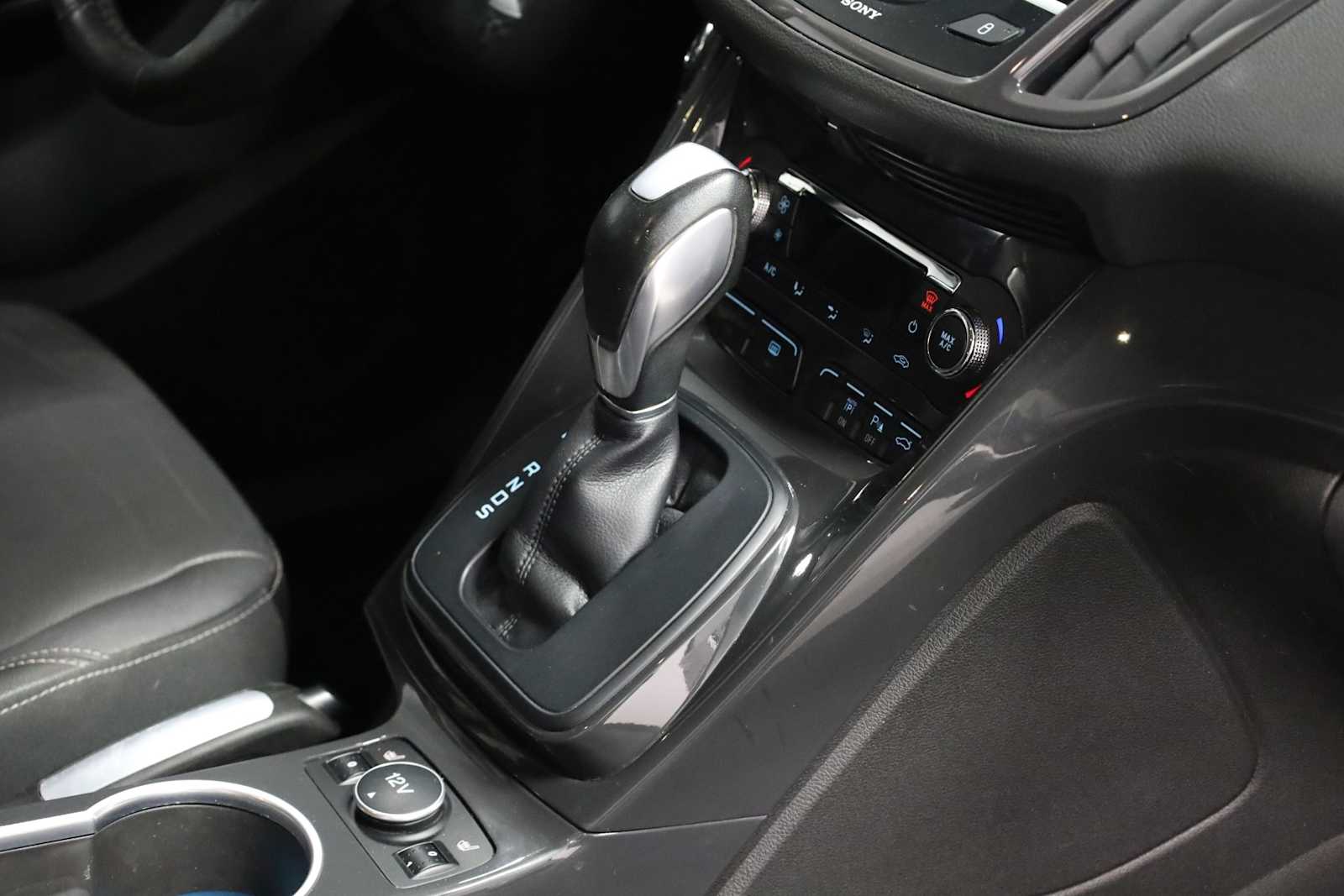 Thumbnail: 2014 Ford Escape - 19