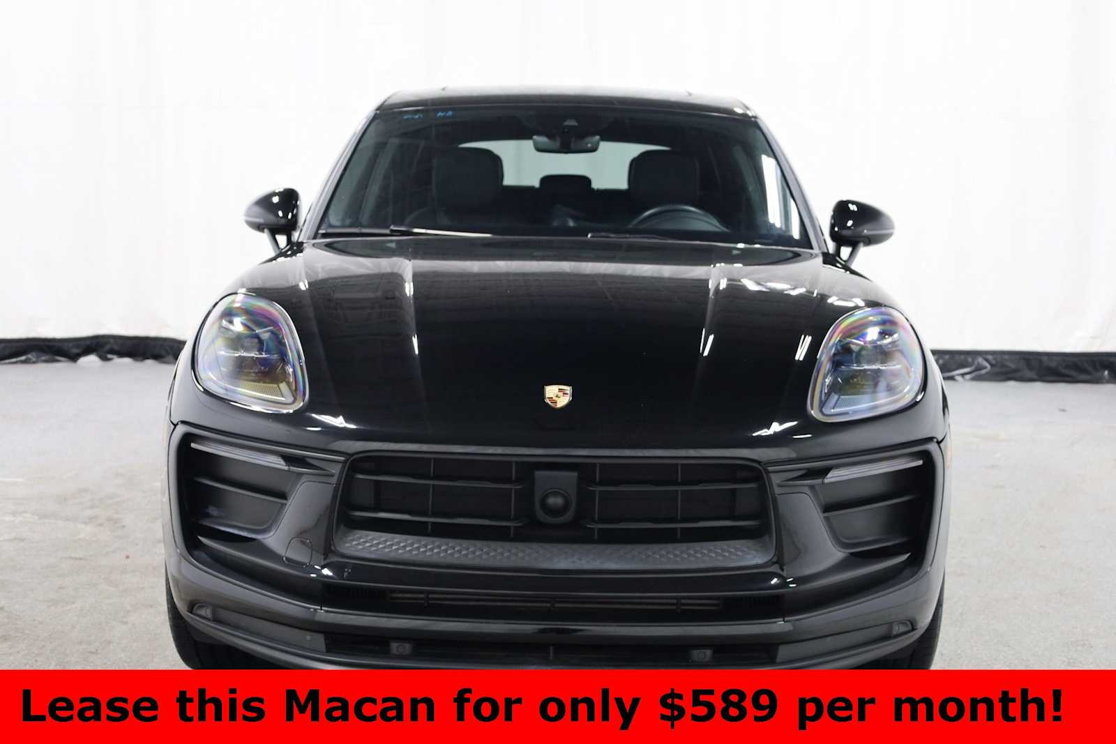 Thumbnail: 2023 Porsche Macan - 14