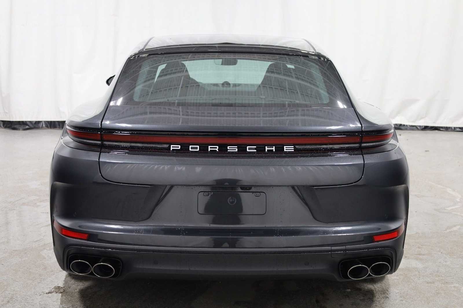 Thumbnail: 2026 Porsche Panamera - 7