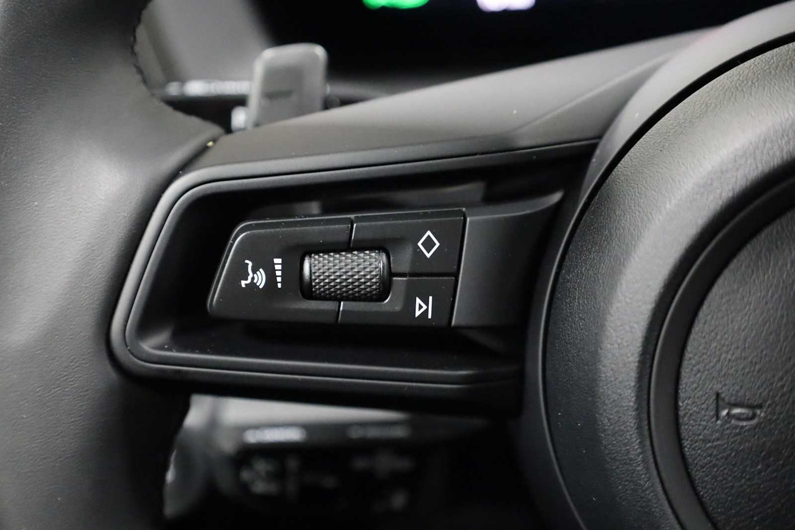 Thumbnail: 2026 Porsche Panamera - 26