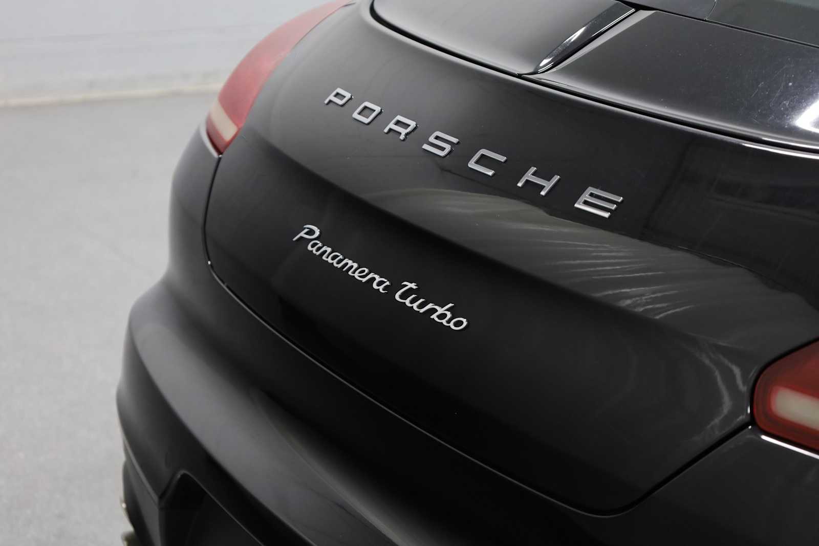 Thumbnail: 2014 Porsche Panamera - 8