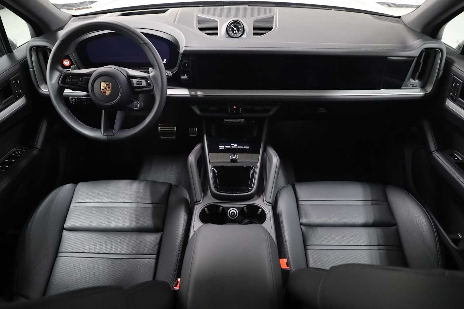 Thumbnail: 2025 Porsche Cayenne - 26