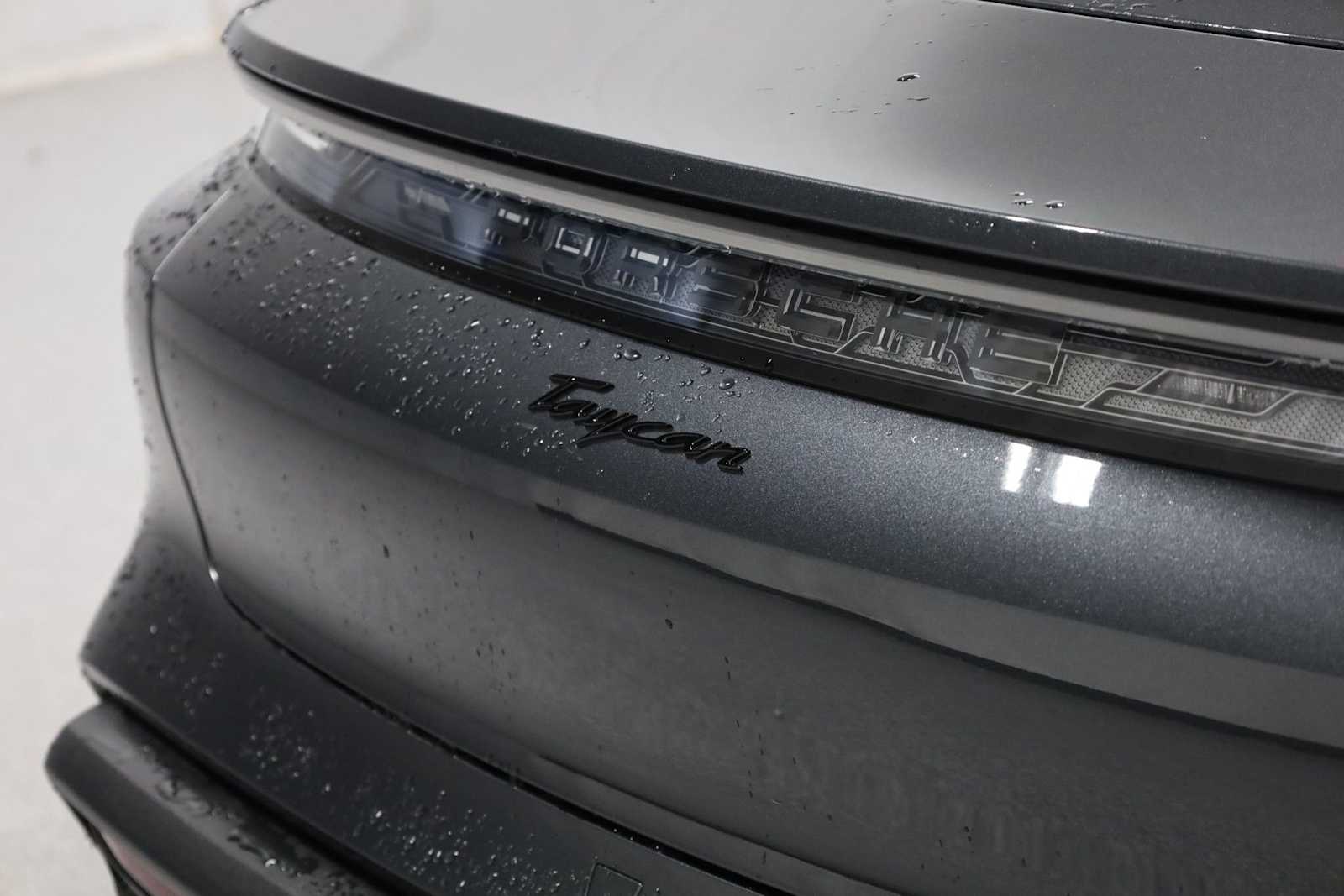 Thumbnail: 2025 Porsche Taycan - 8