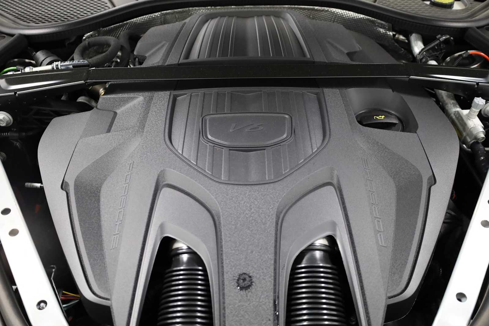 Thumbnail: 2025 Porsche Panamera - 40