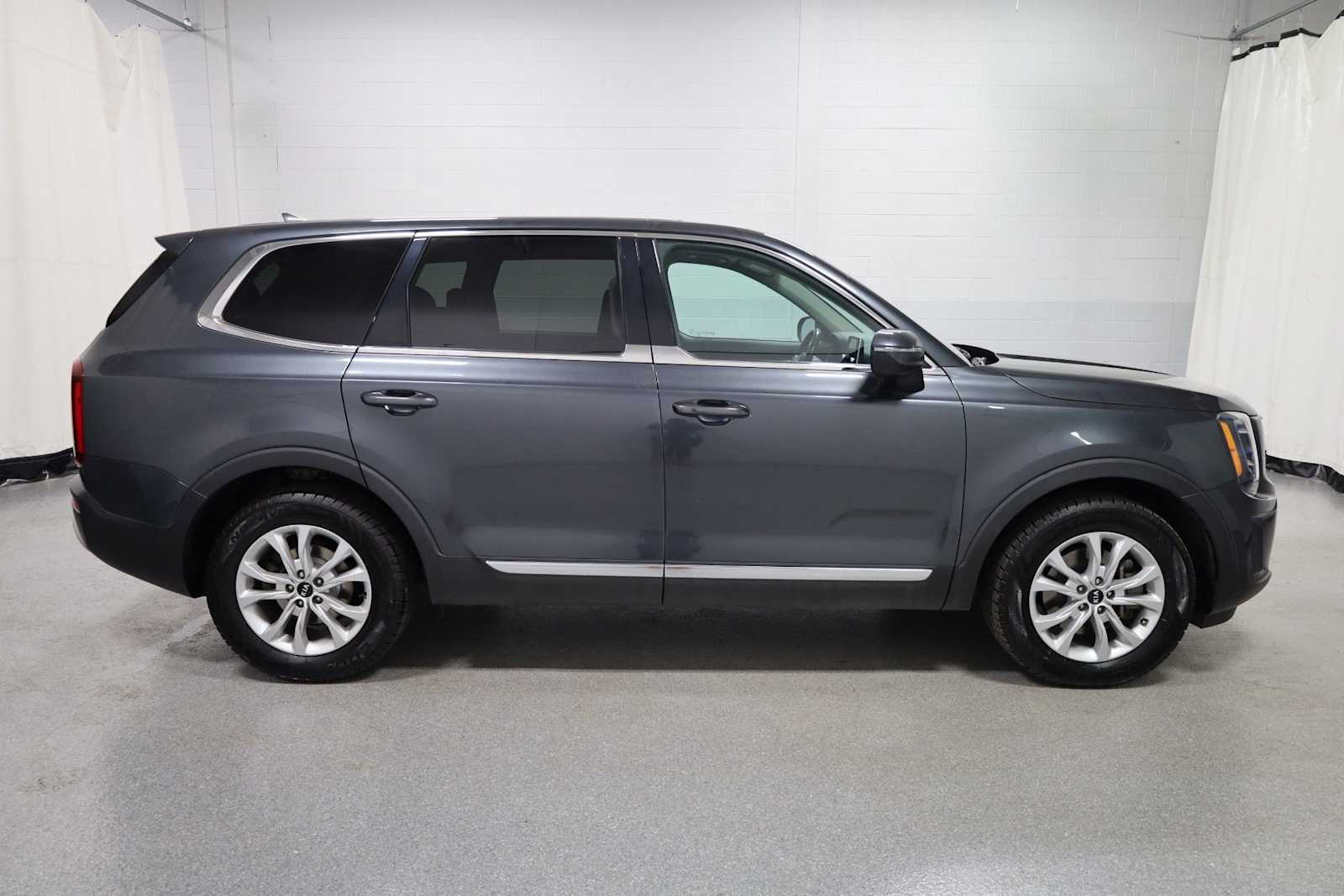 Thumbnail: 2021 Kia Telluride - 10