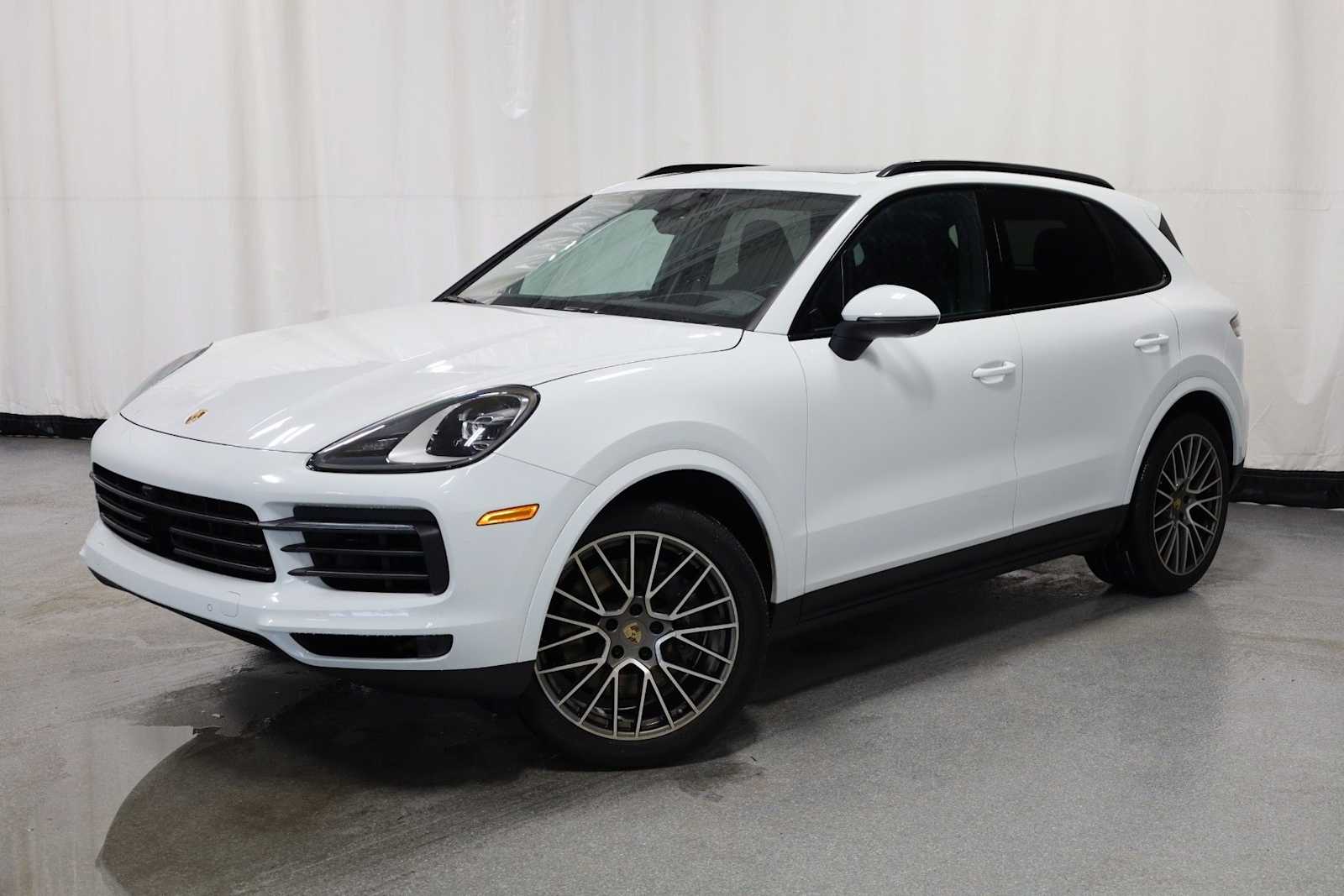 Thumbnail: 2023 Porsche Cayenne - 1