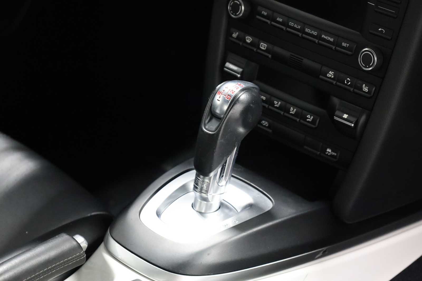 Thumbnail: 2012 Porsche Cayman - 18