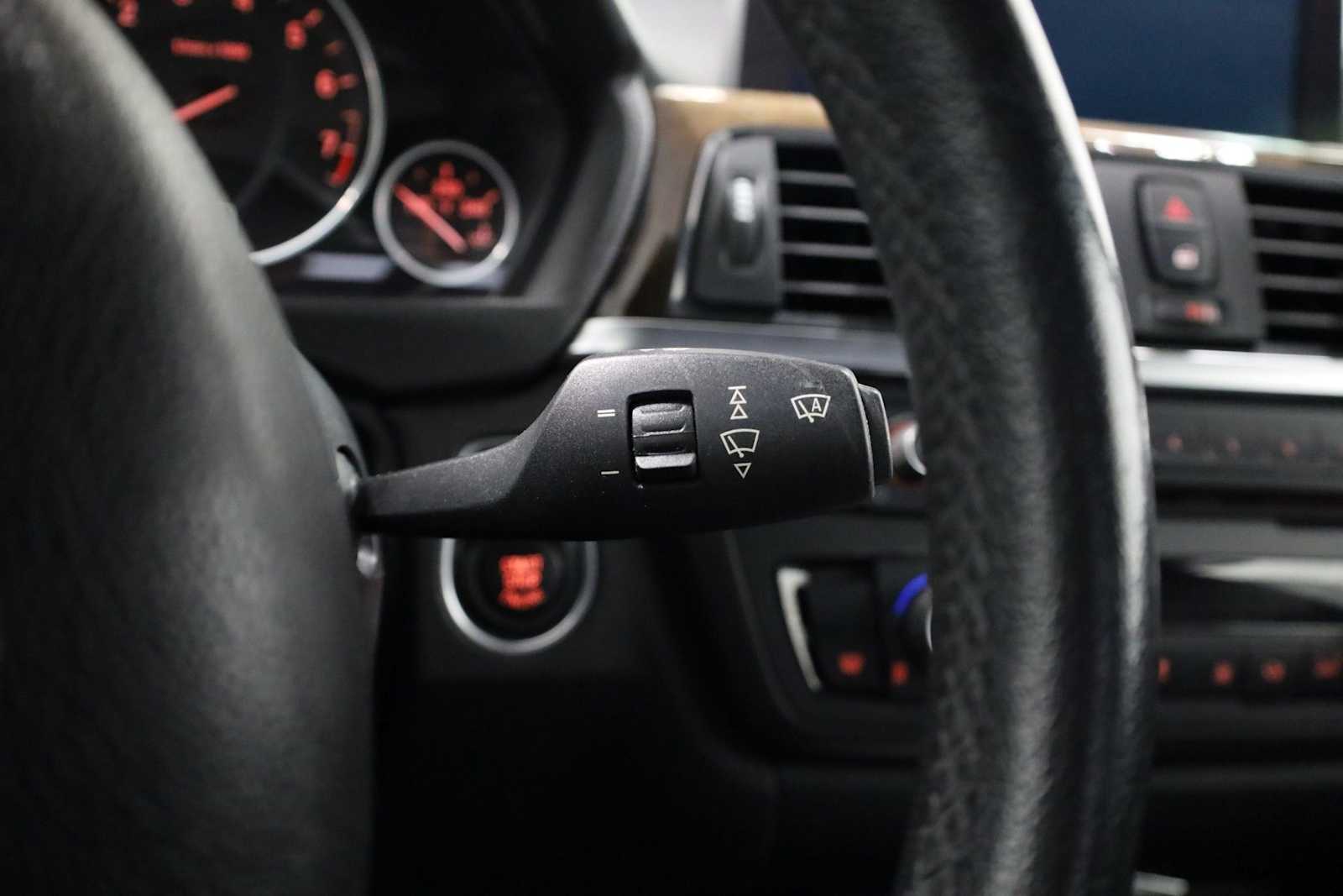 Thumbnail: 2015 BMW 4 Series - 27