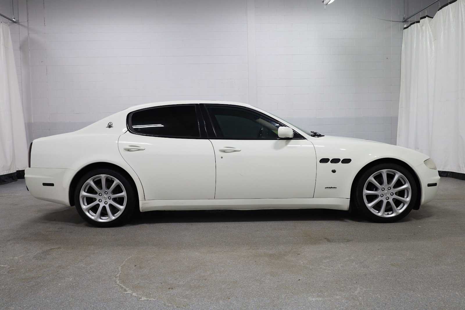 Thumbnail: 2007 Maserati Quattroporte - 10