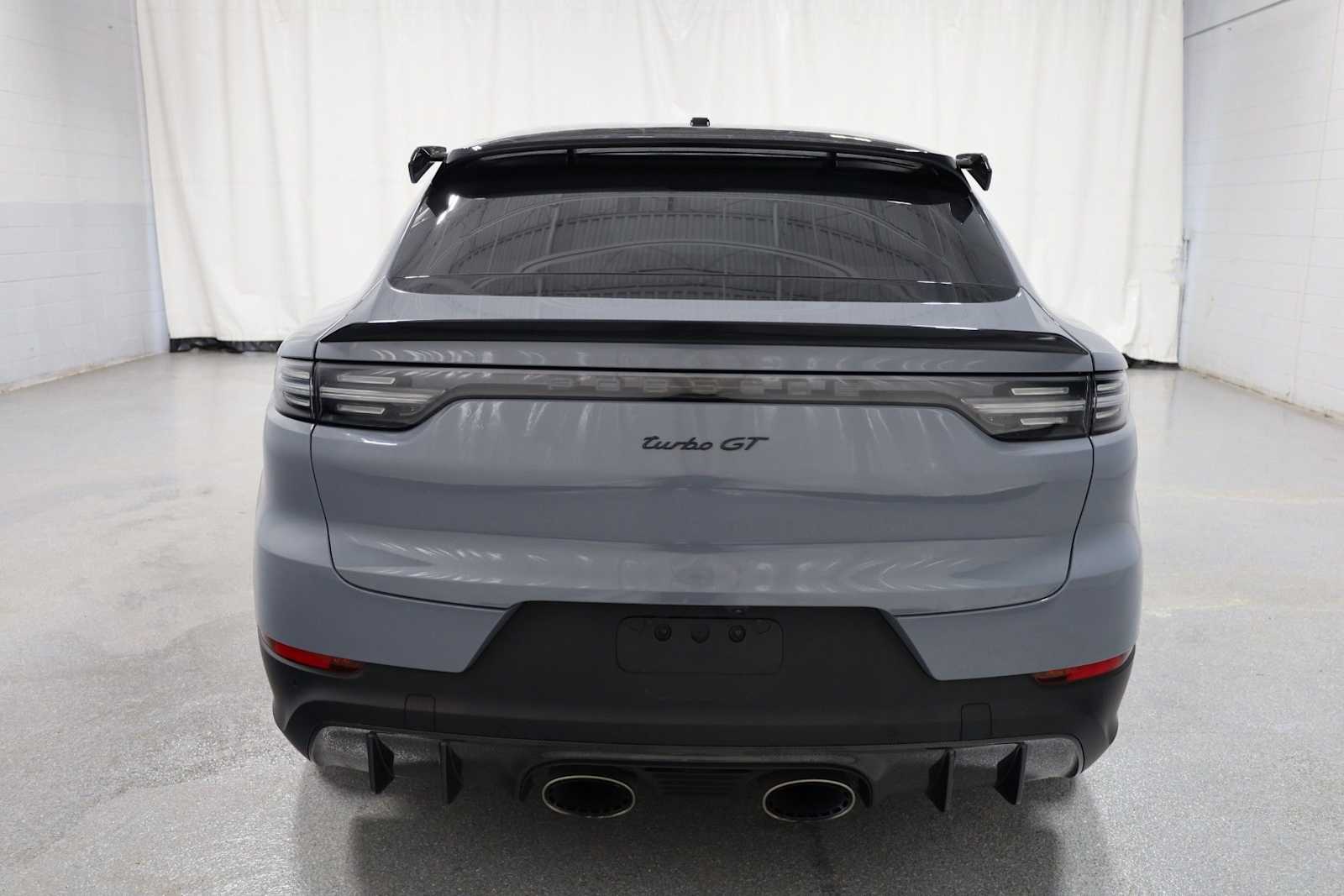 Thumbnail: 2022 Porsche  - 7