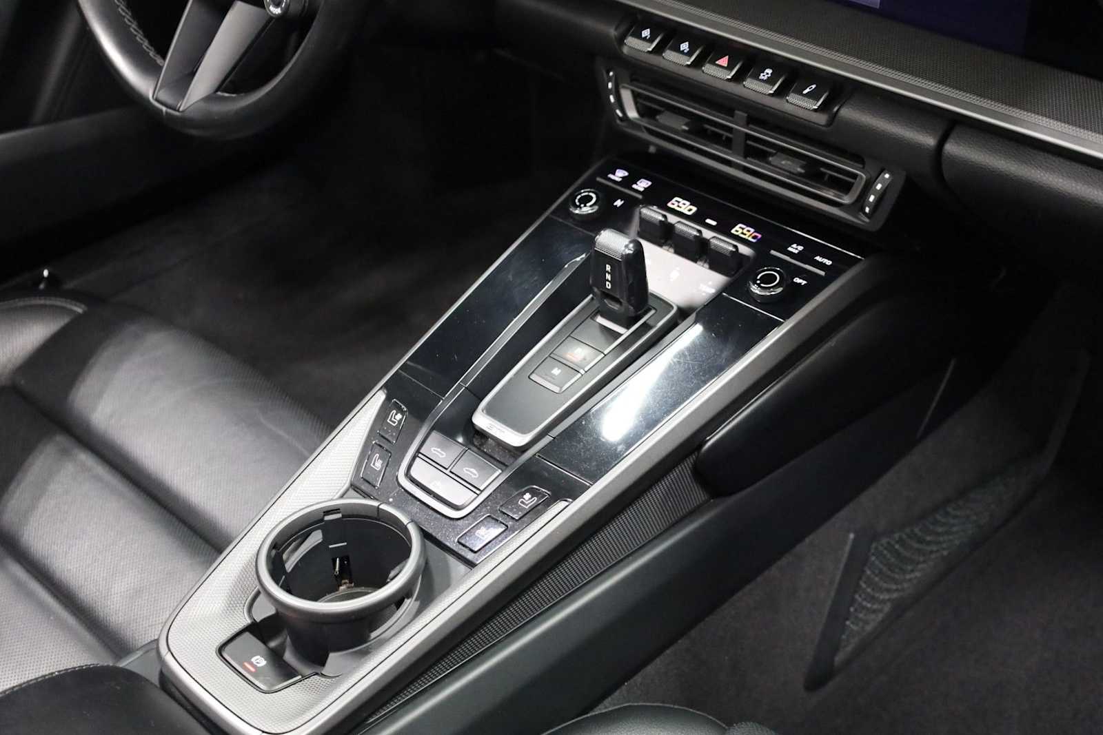 Thumbnail: 2022 Porsche 911 - 21