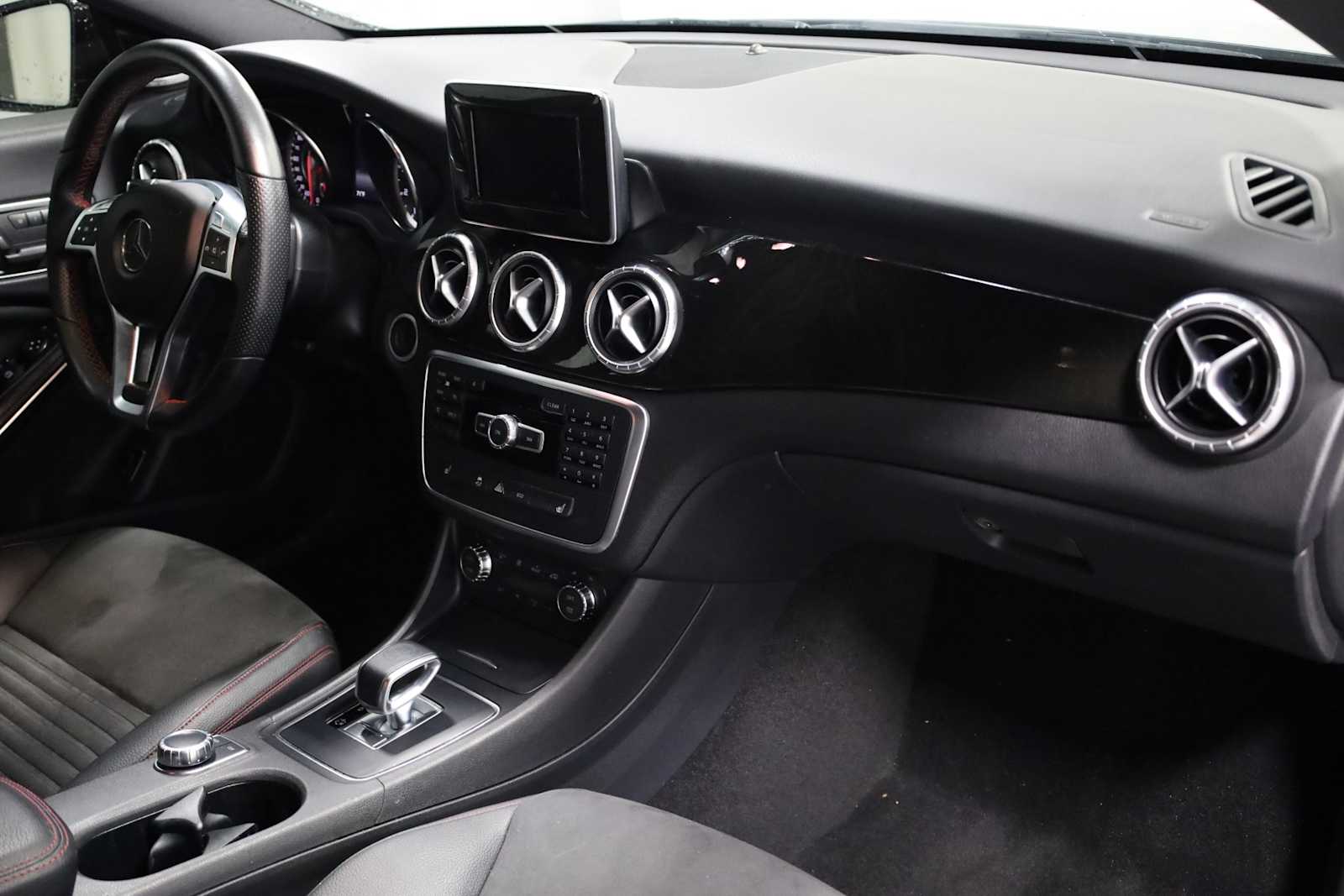 Thumbnail: 2014 Mercedes-Benz CLA - 14