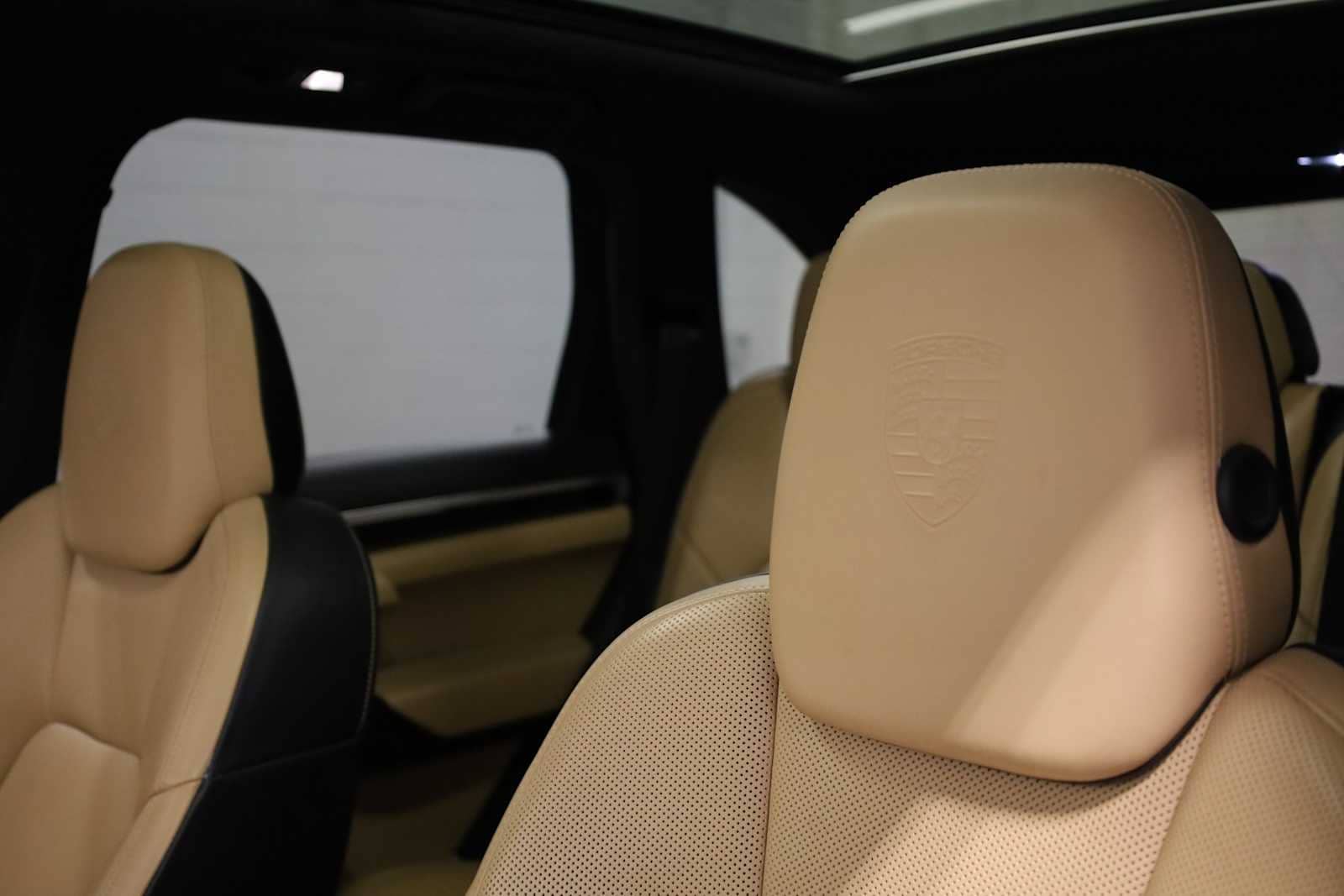 Thumbnail: 2018 Porsche Cayenne - 19