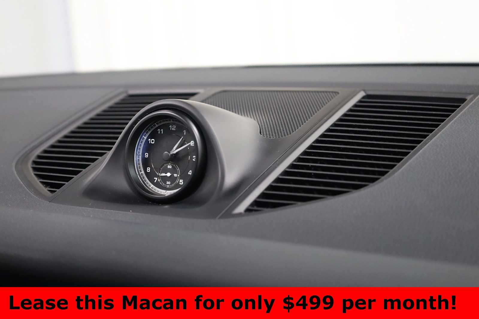 Thumbnail: 2023 Porsche Macan - 23