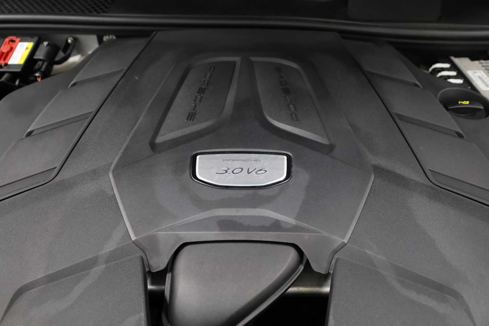 2022 Porsche Cayenne  41