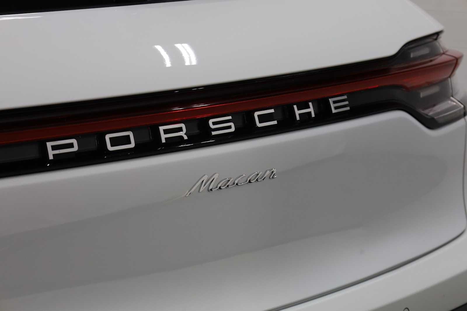 2023 Porsche Macan  8