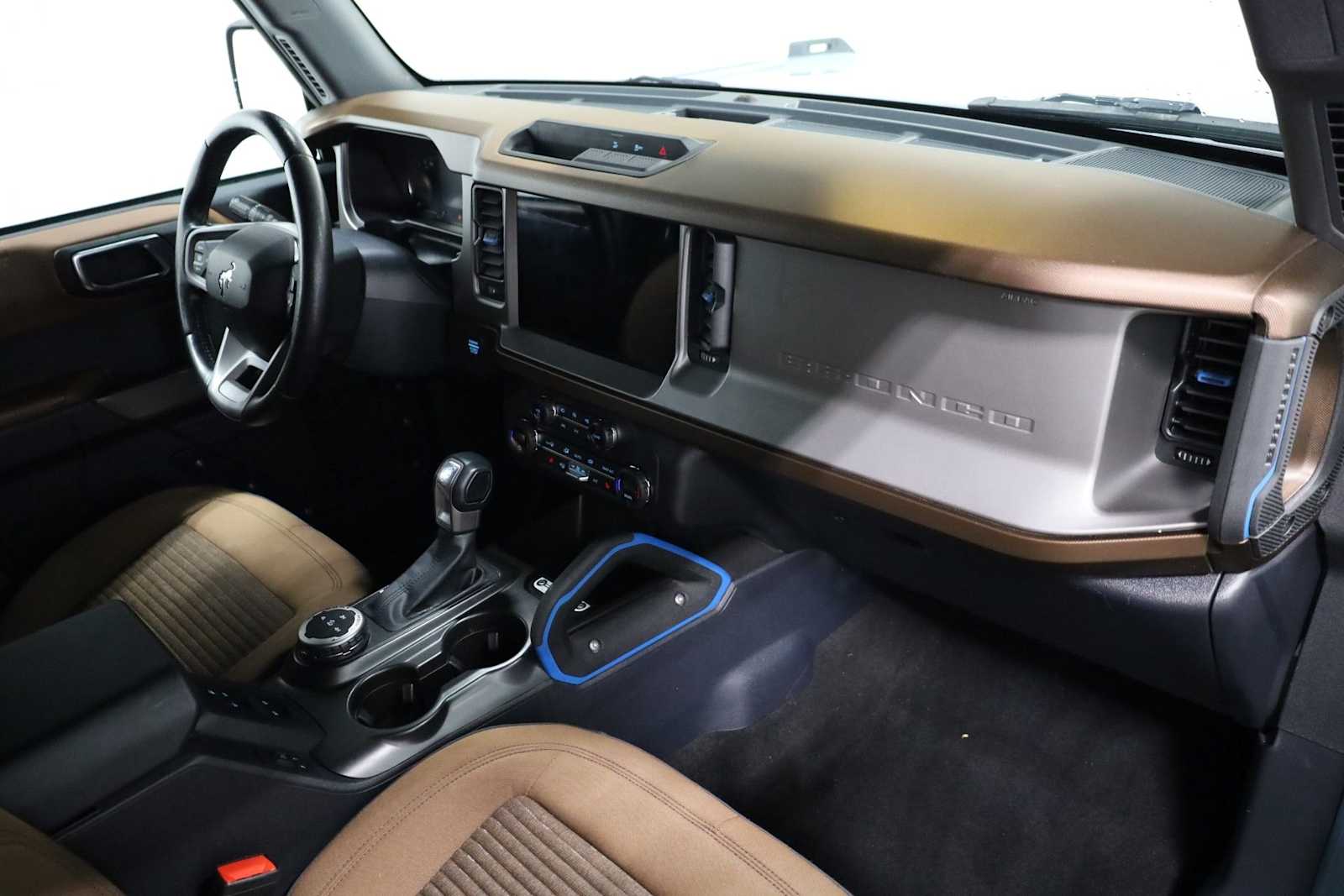 Thumbnail: 2021 Ford Bronco - 6