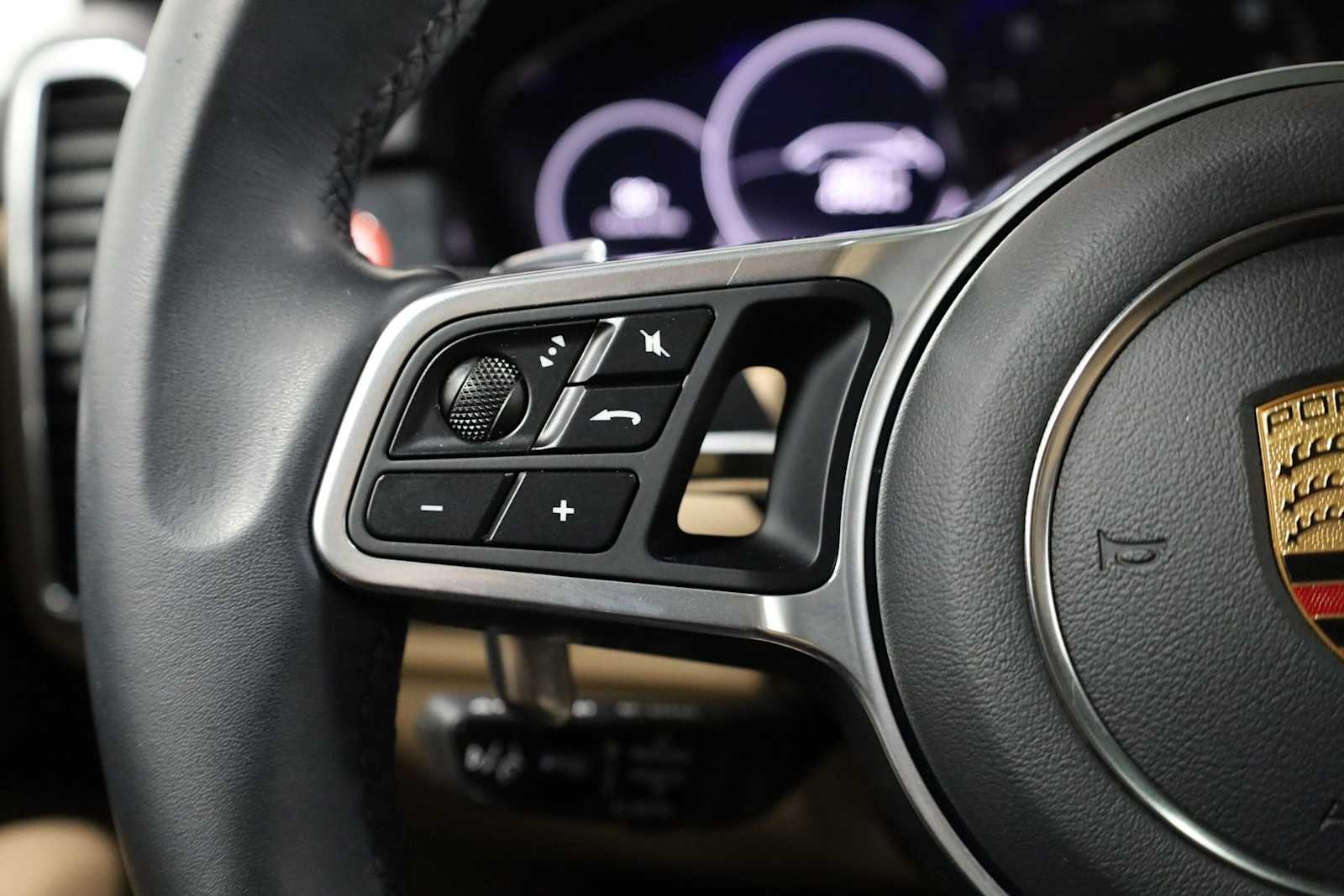 Thumbnail: 2023 Porsche Cayenne - 27