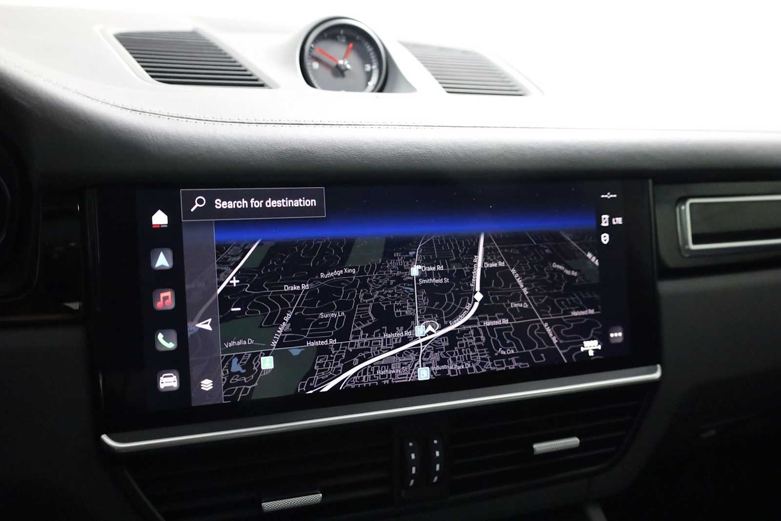 Thumbnail: 2023 Porsche Cayenne - 33