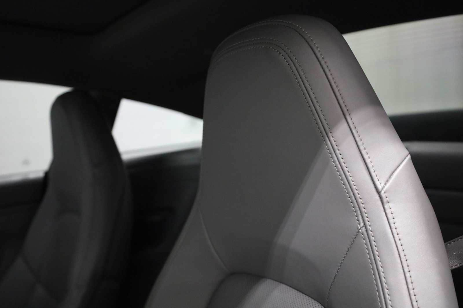 Thumbnail: 2020 Porsche 911 - 18