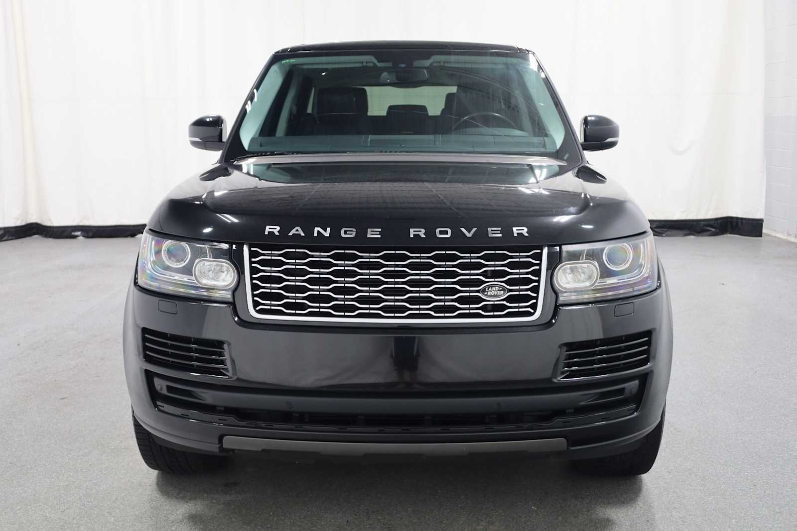Thumbnail: 2015 Land Rover Range Rover - 14