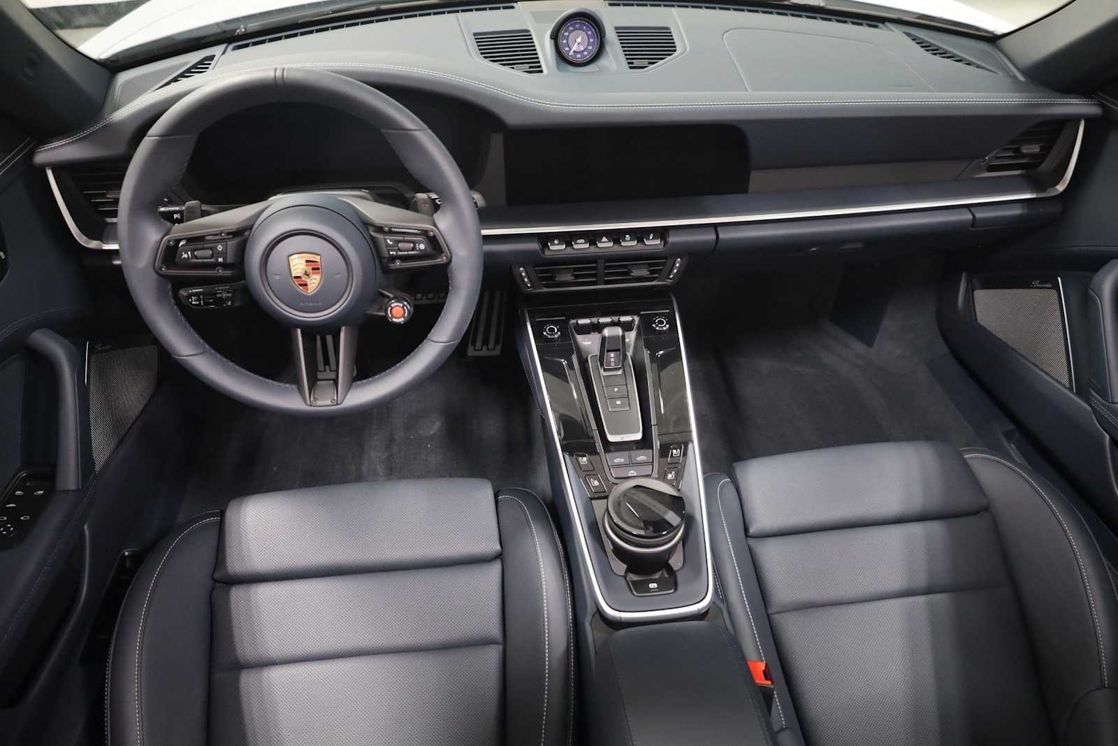 Thumbnail: 2025 Porsche 911 - 24