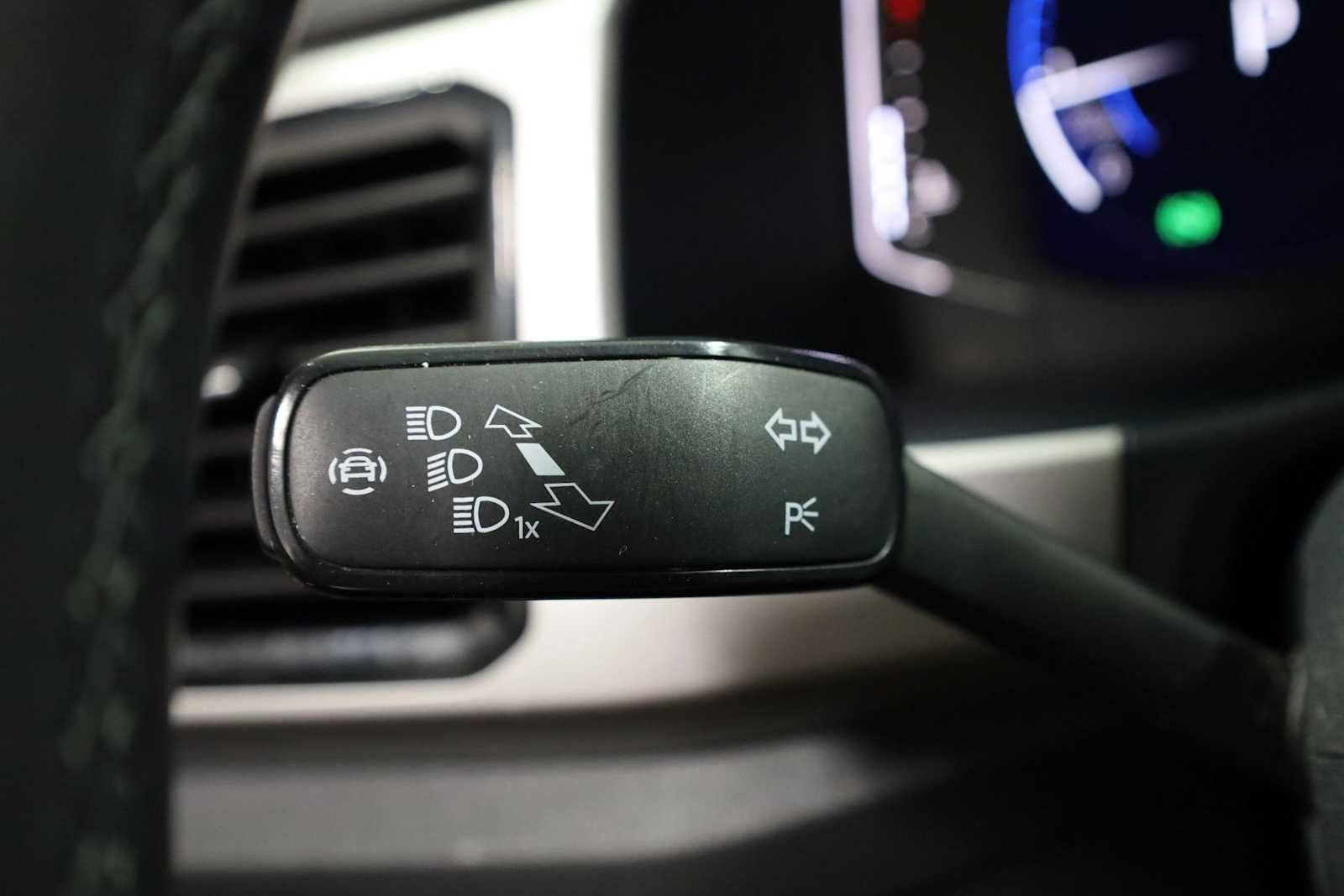 Thumbnail: 2021 Volkswagen Atlas - 28