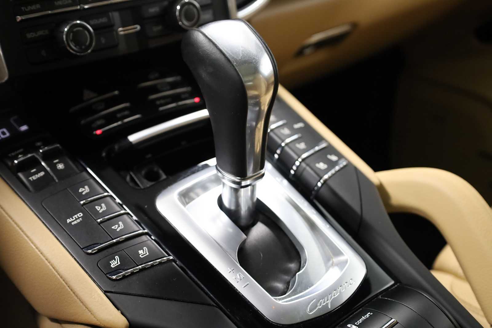 Thumbnail: 2016 Porsche Cayenne - 29