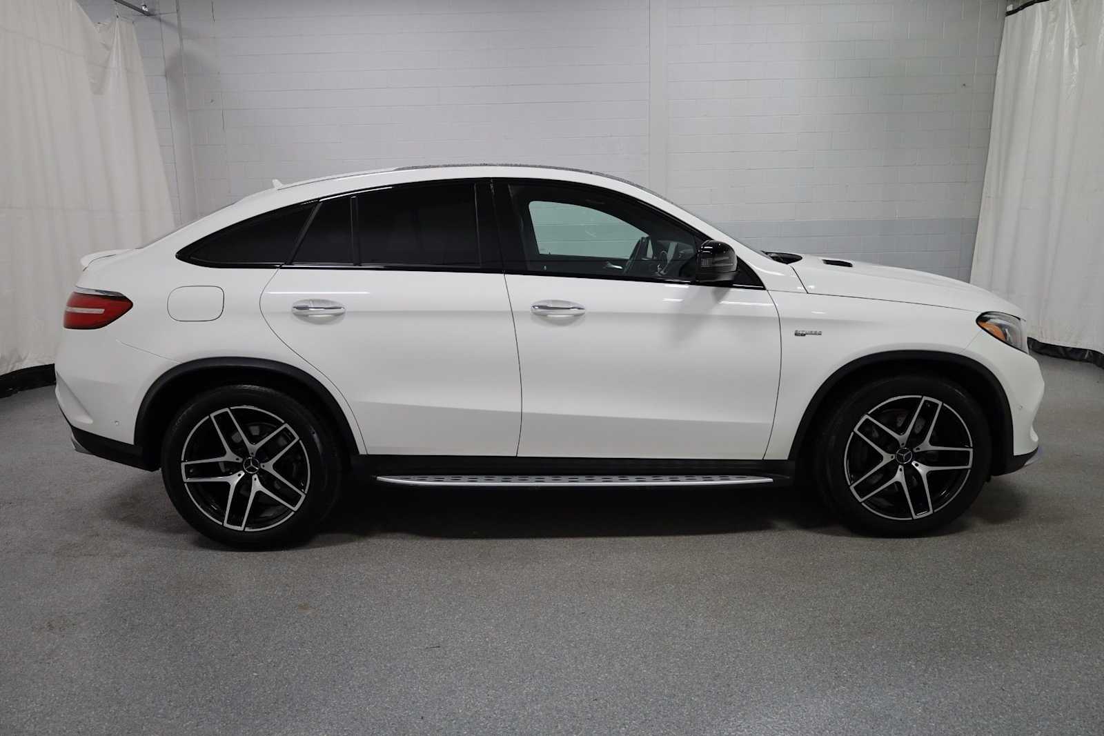 Thumbnail: 2017 Mercedes-Benz GLE - 10