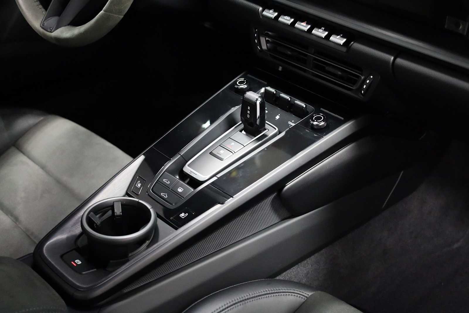 Thumbnail: 2022 Porsche 911 - 20