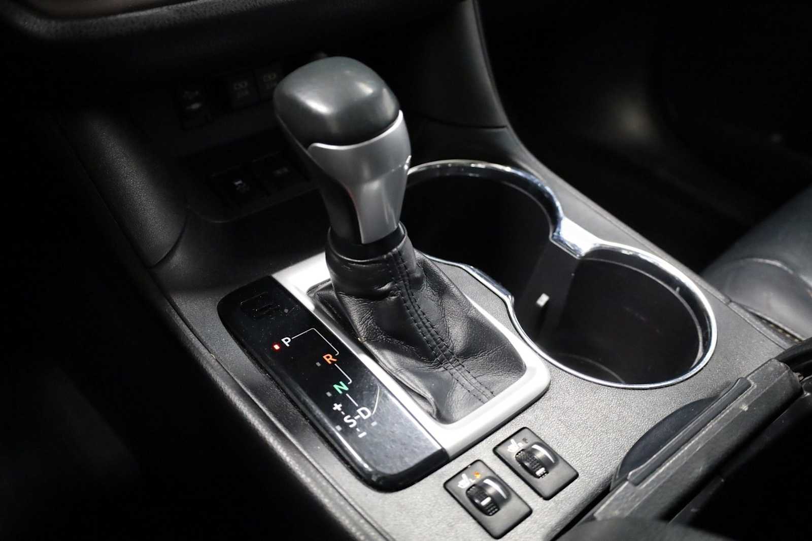 Thumbnail: 2019 Toyota Highlander - 27