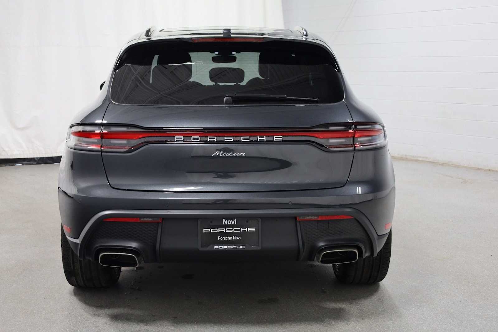 Thumbnail: 2026 Porsche Macan - 7